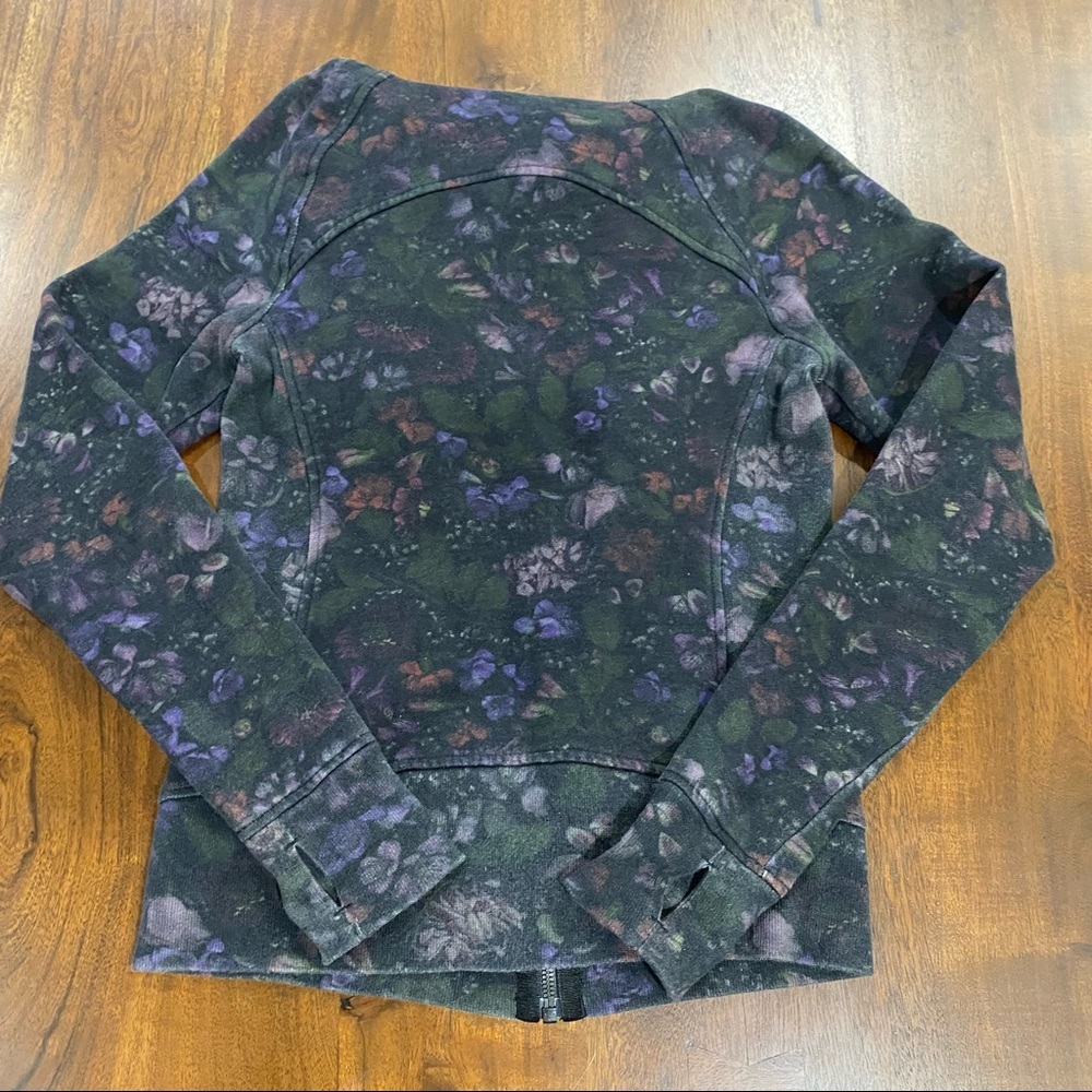 Lululemon Jacket - Picture 3 of 12